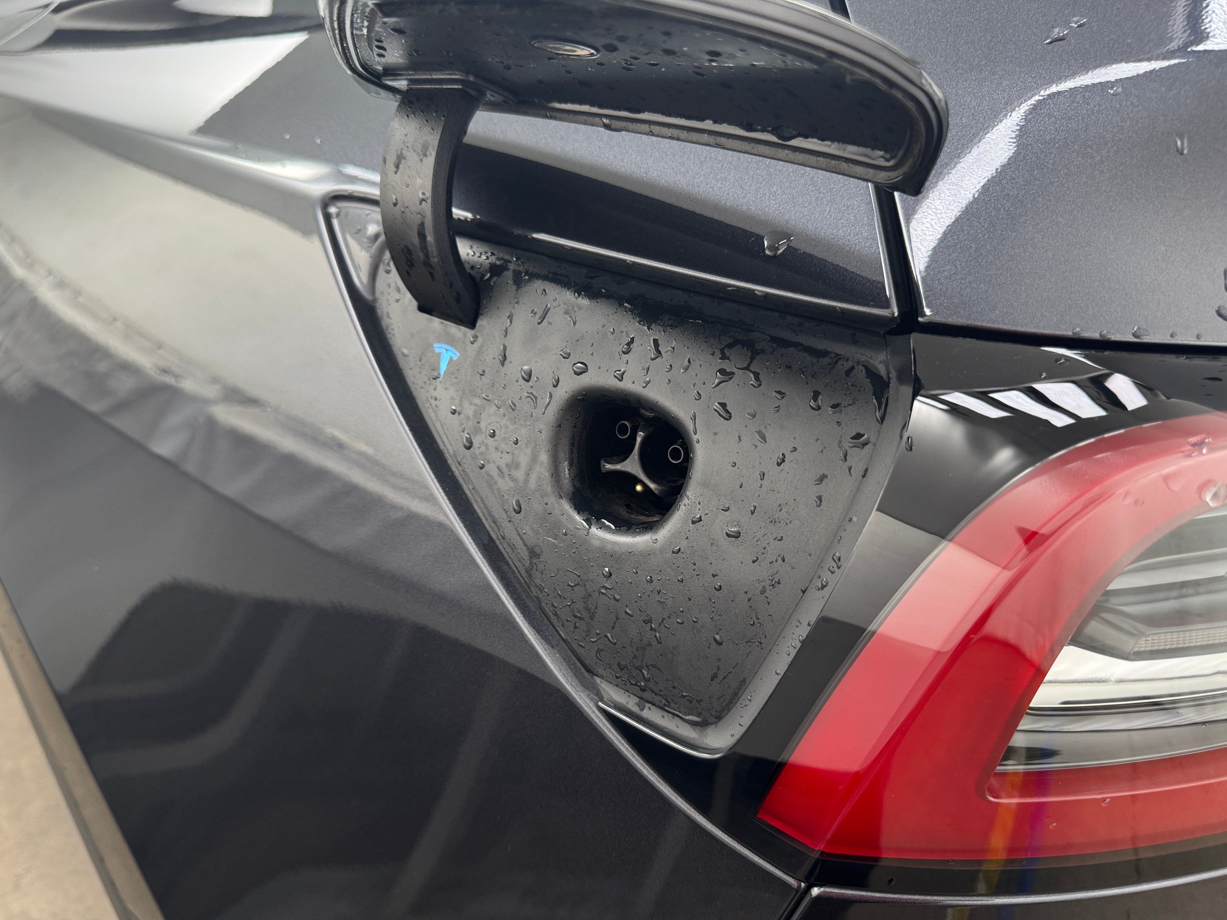 tesla model y 2025 7SAYGAEE7SF308749 image tesla model y 2025 7SAYGAEE7SF308749 image